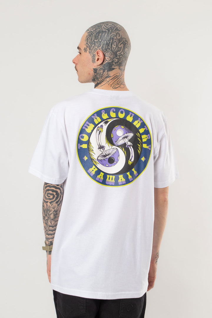 CAMISETA CLASSIC MAGIC MUSHROOMS TOWN & COUNTRY