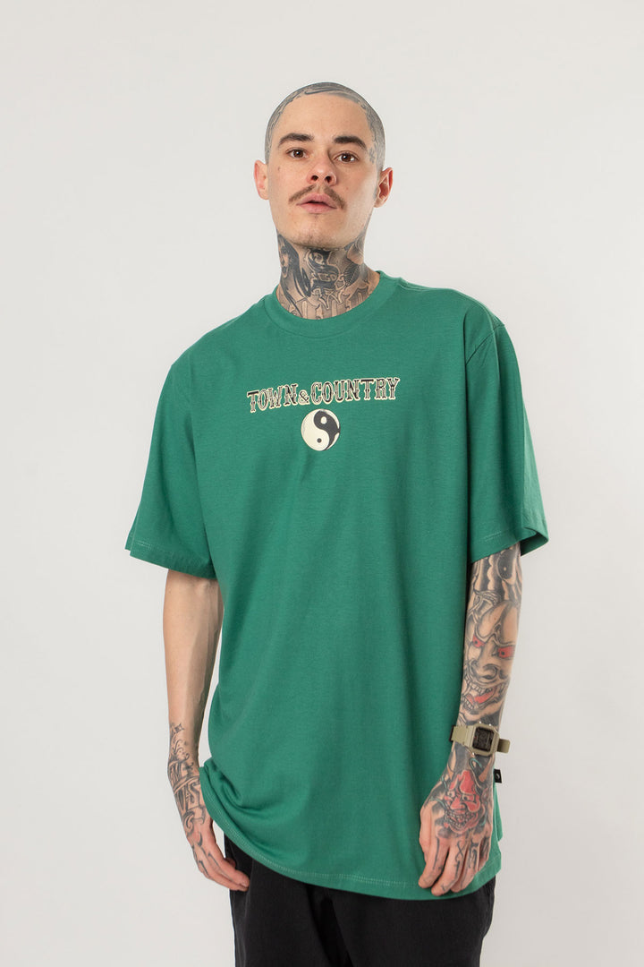 CAMISETA SKATE SKULL HARMONY TOWN & COUNTRY