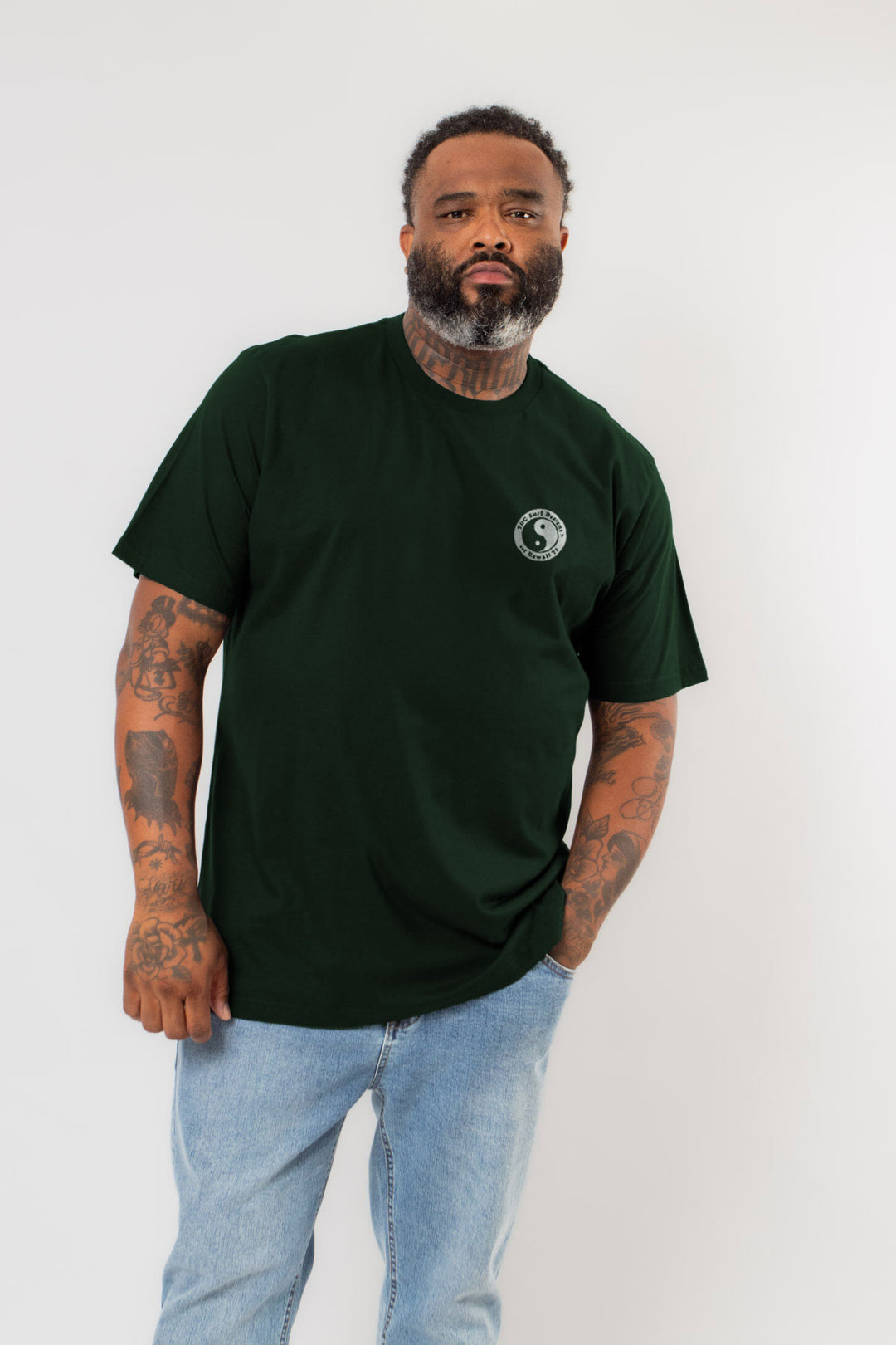 CAMISETA PLUS SIZE SKULL AND ROSES TOWN & CONTRY