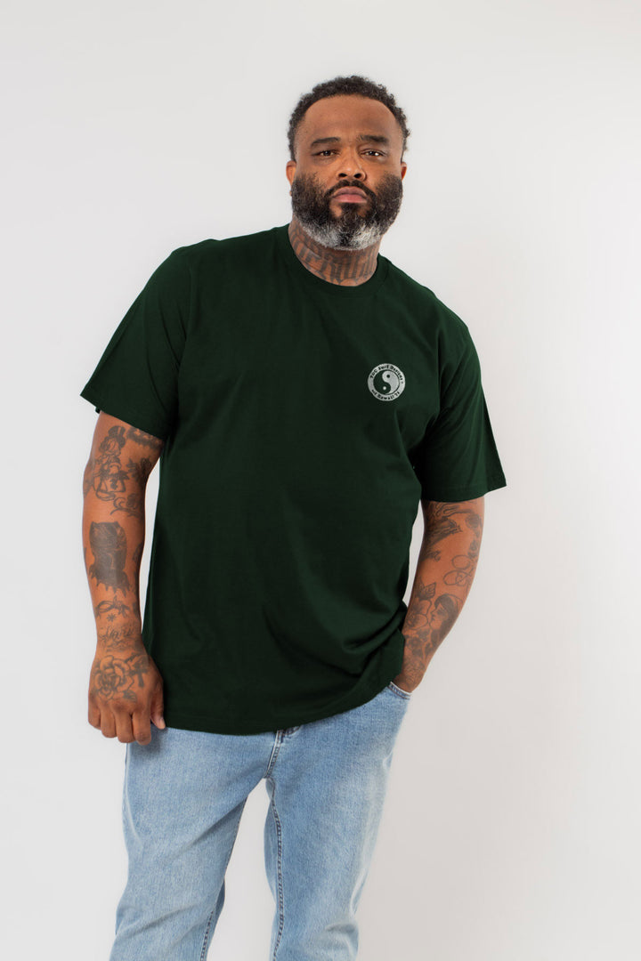 CAMISETA PLUS SIZE SKULL AND ROSES TOWN & CONTRY