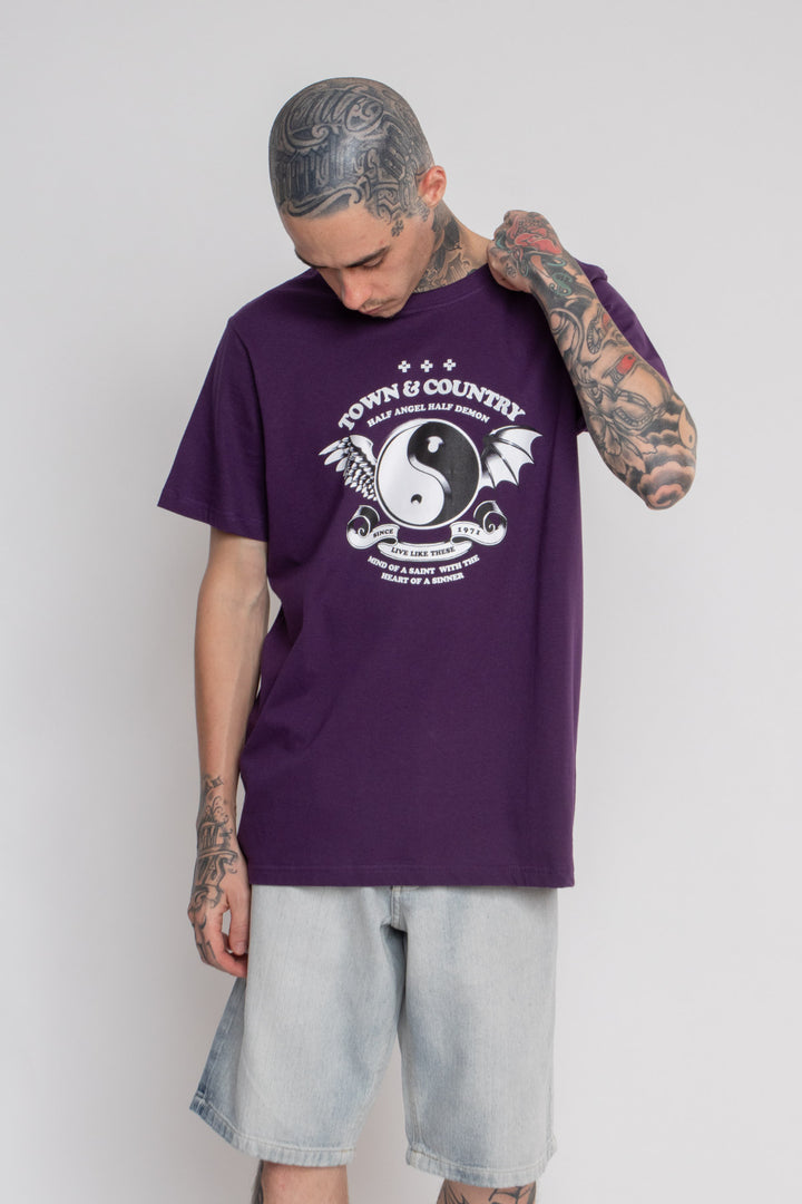 CAMISETA CLASSIC SAINT OR SINNER TOWN & COUNTRY