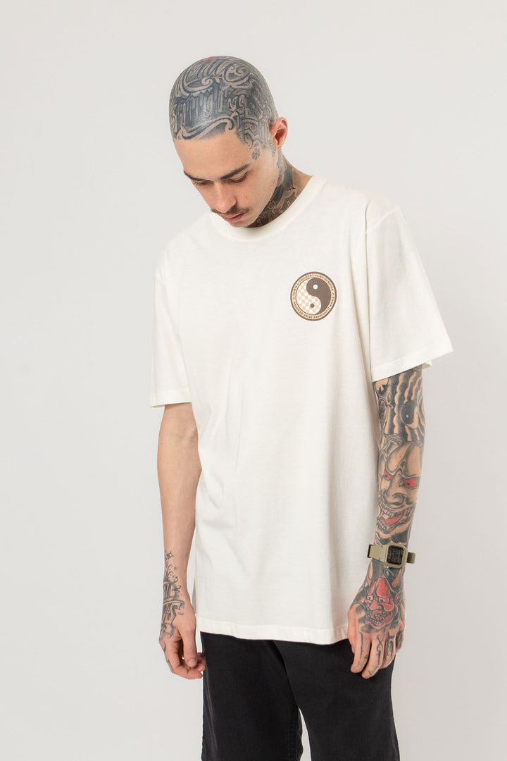 CAMISETA CLASSIC CHECKERED LOGO TOWN & COUNTRY