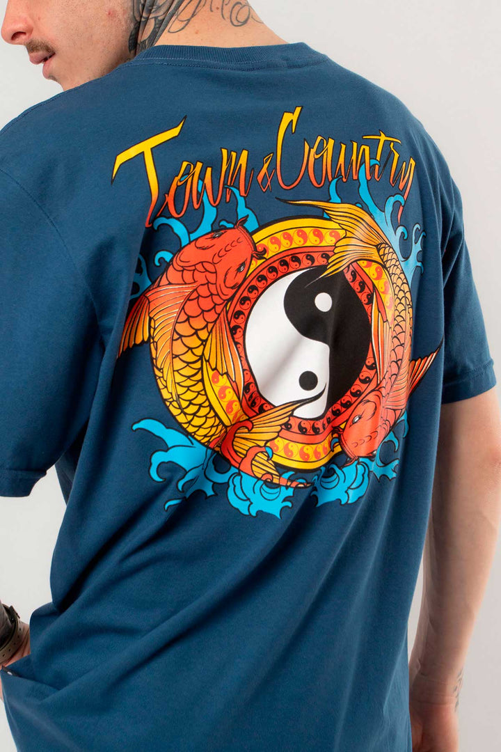 CAMISETA CLASSIC KOI FISH TOWN & COUNTRY