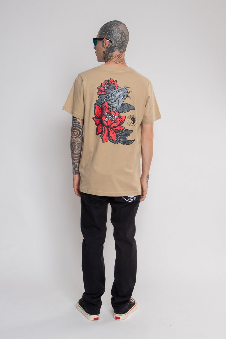 CAMISETA CLASSIC KOI FISH AND FLOWERS