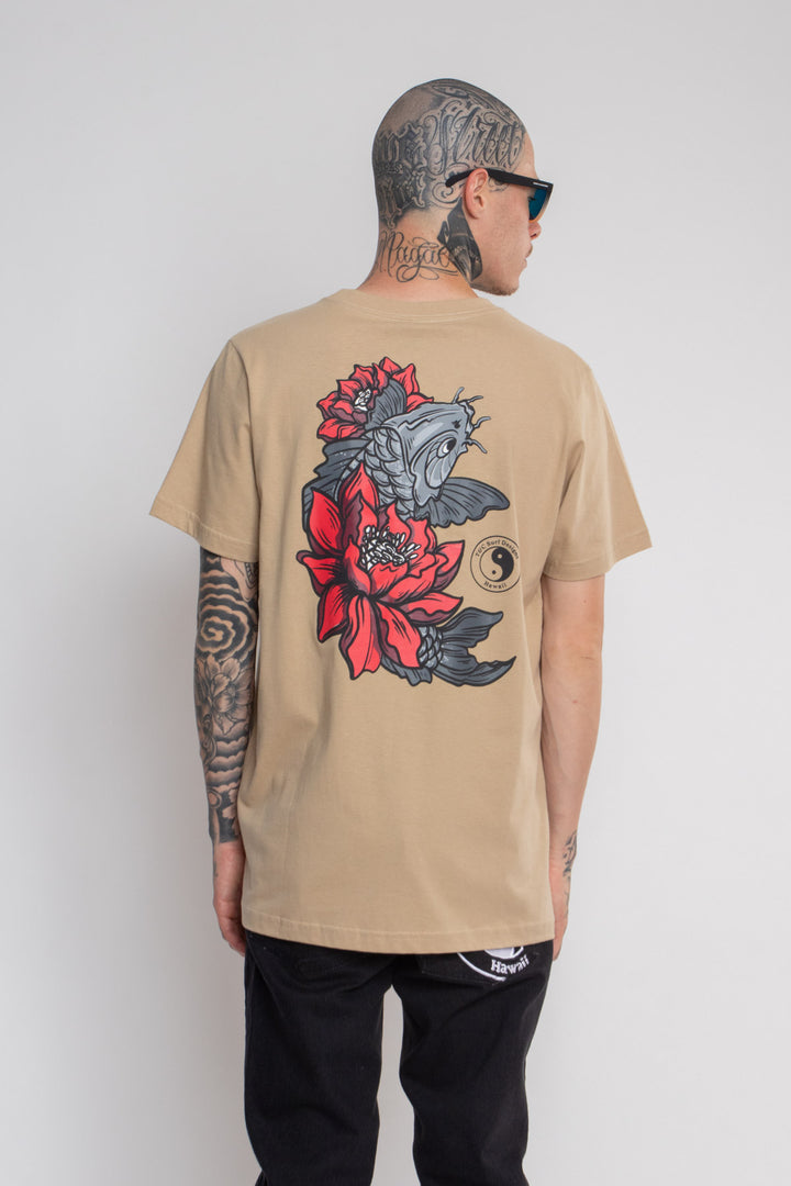 CAMISETA CLASSIC KOI FISH AND FLOWERS