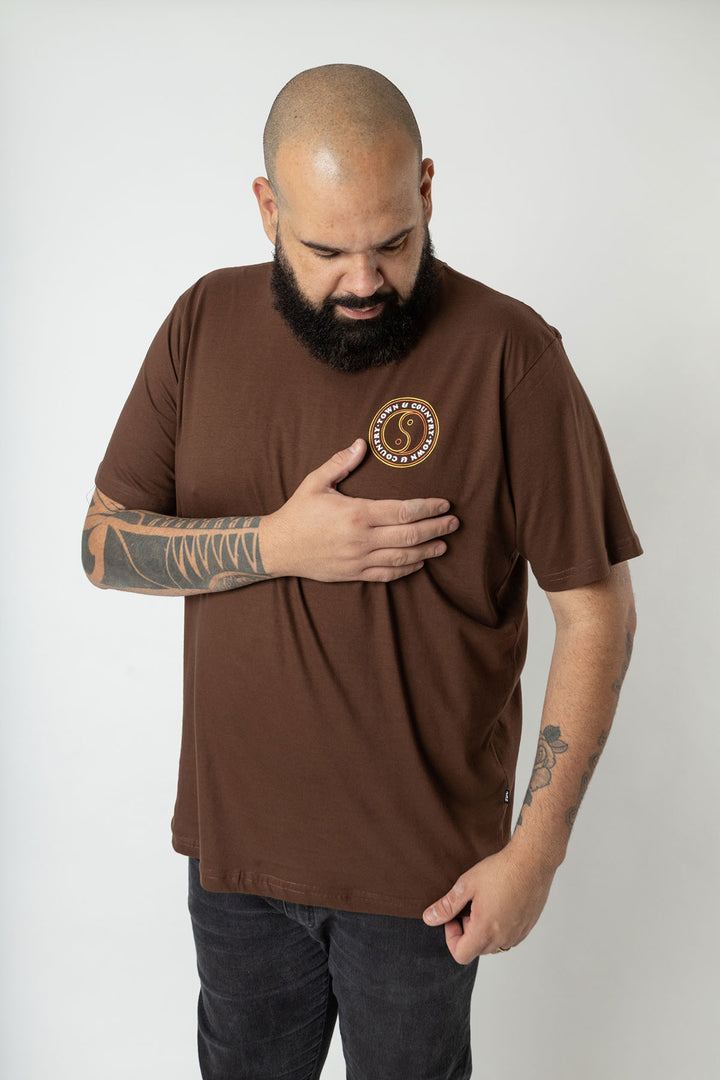 CAMISETA PLUS SIZE TOWN & COUNTRY CHESSBOARD