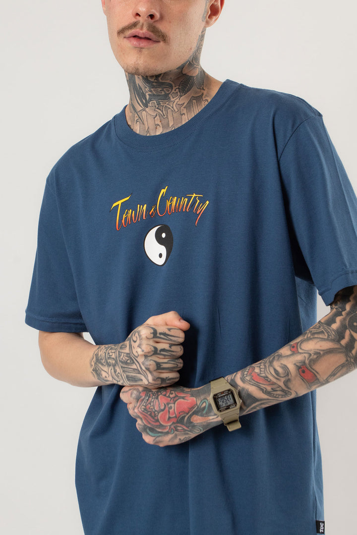 CAMISETA CLASSIC KOI FISH TOWN & COUNTRY