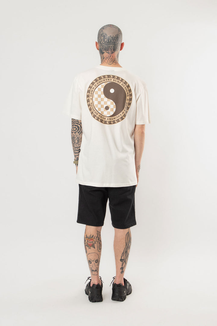 CAMISETA CLASSIC CHECKERED LOGO TOWN & COUNTRY