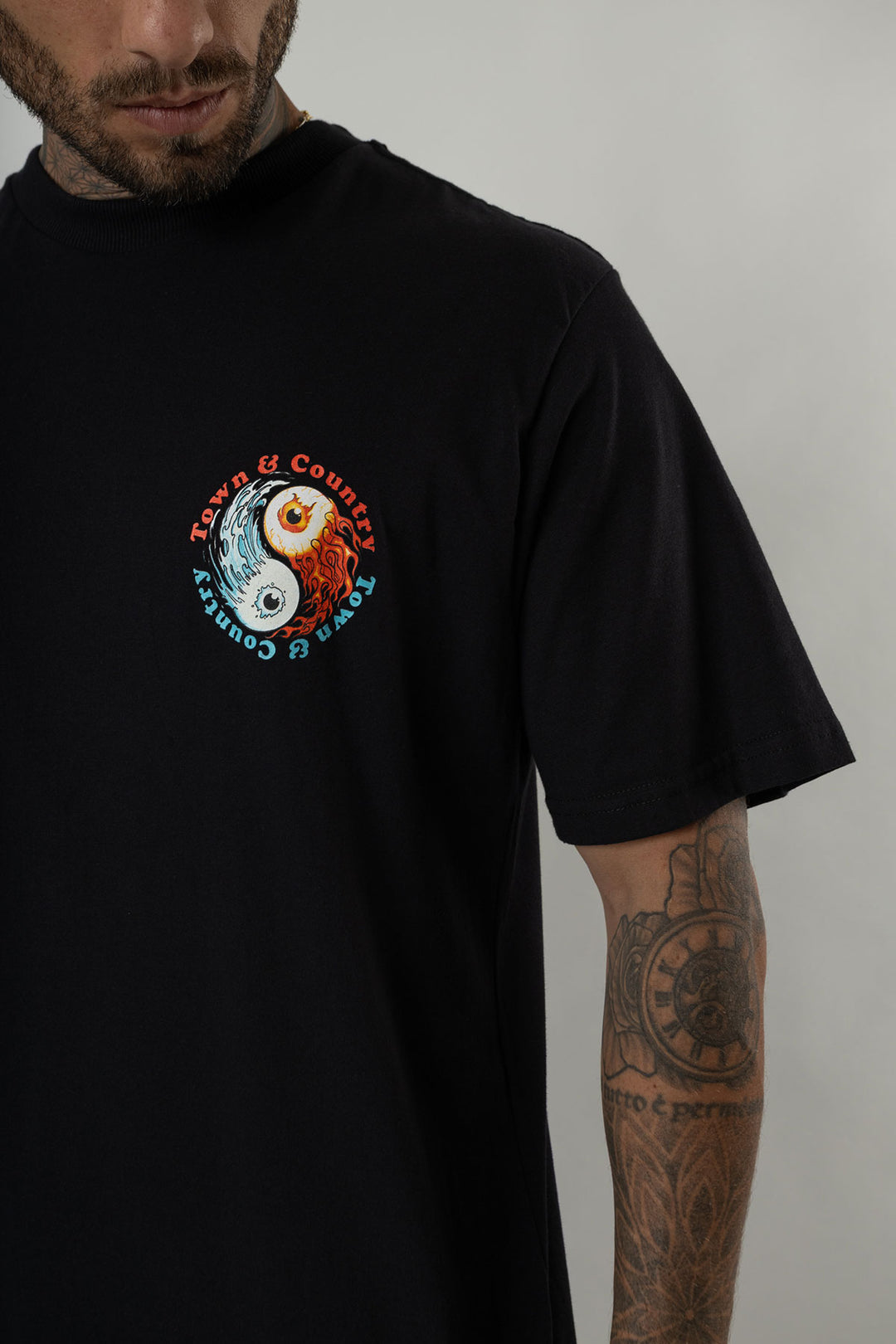 CAMISETA OVERSIZED MASCULINA TOWN & COUNTRY ELEMENTS