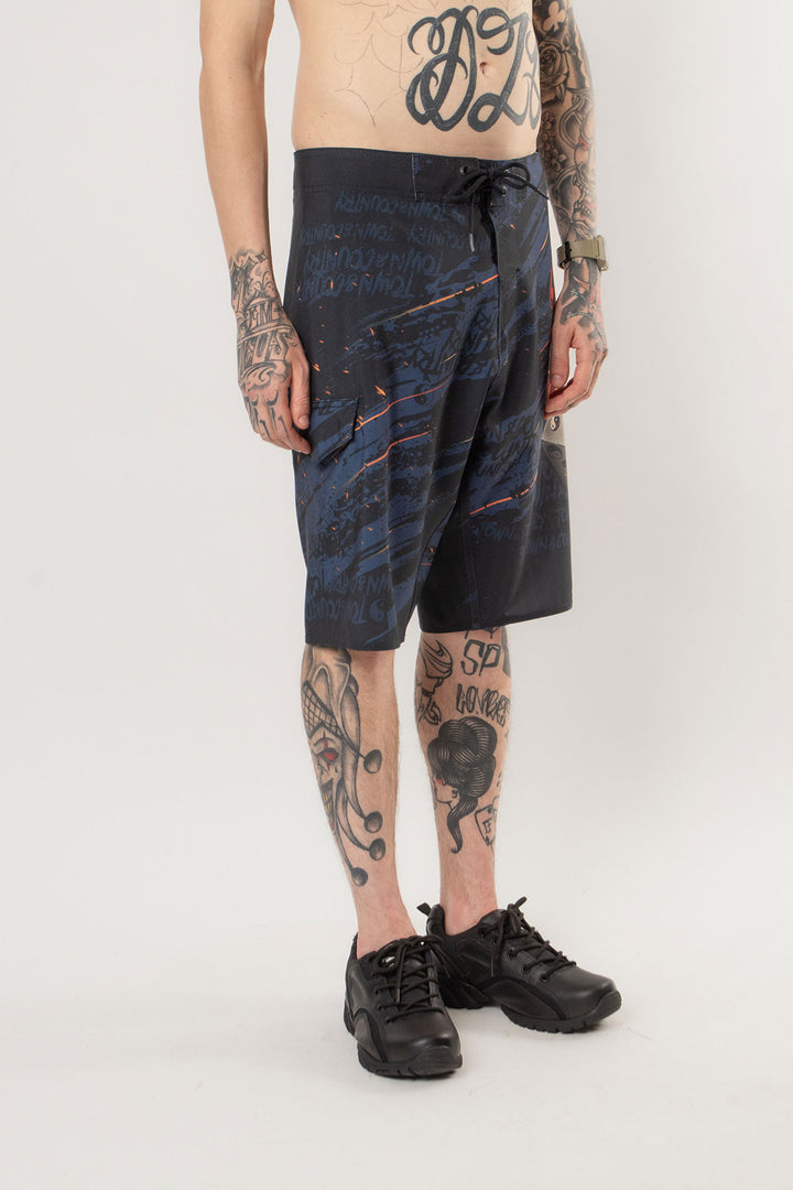 BERMUDA AGUA SUBLIMADA DICE ON FIRE TOWN & COUNTRY