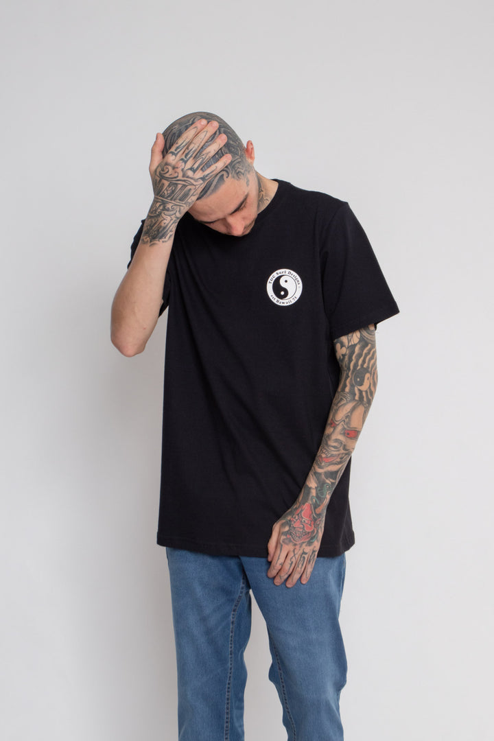 CAMISETA CLASSIC SKULL AND ROSES TOWN & COUNTRY