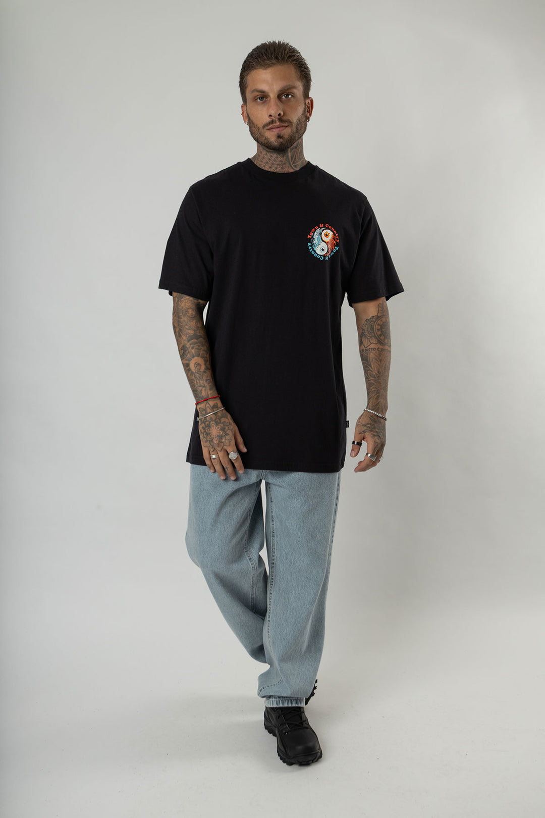 CAMISETA OVERSIZED MASCULINA TOWN & COUNTRY ELEMENTS