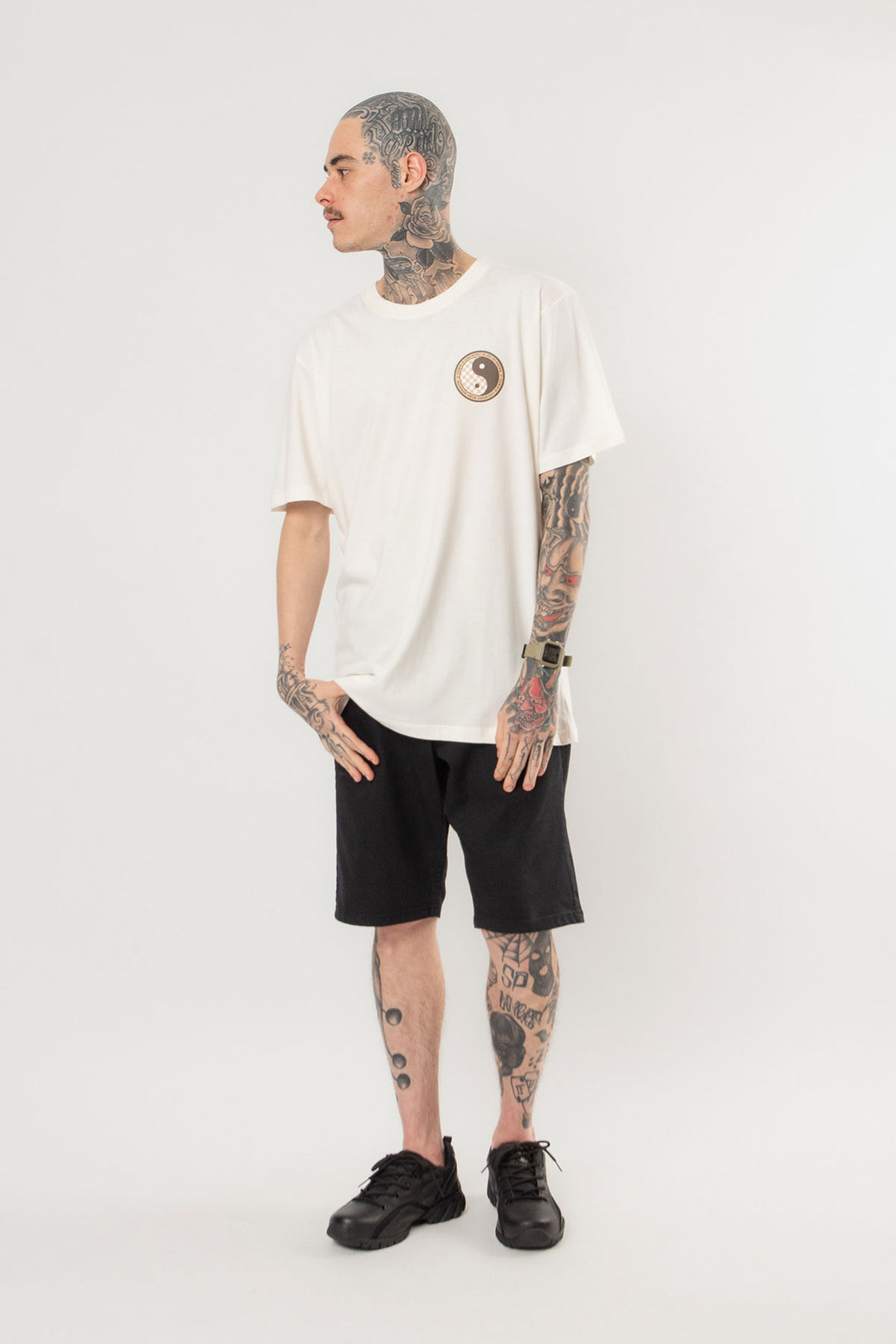 CAMISETA CLASSIC CHECKERED LOGO TOWN & COUNTRY